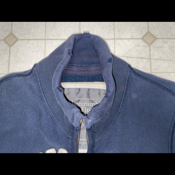 Abercrombie & Fitch Blue Distressed Sweater - Picture 5 of 6